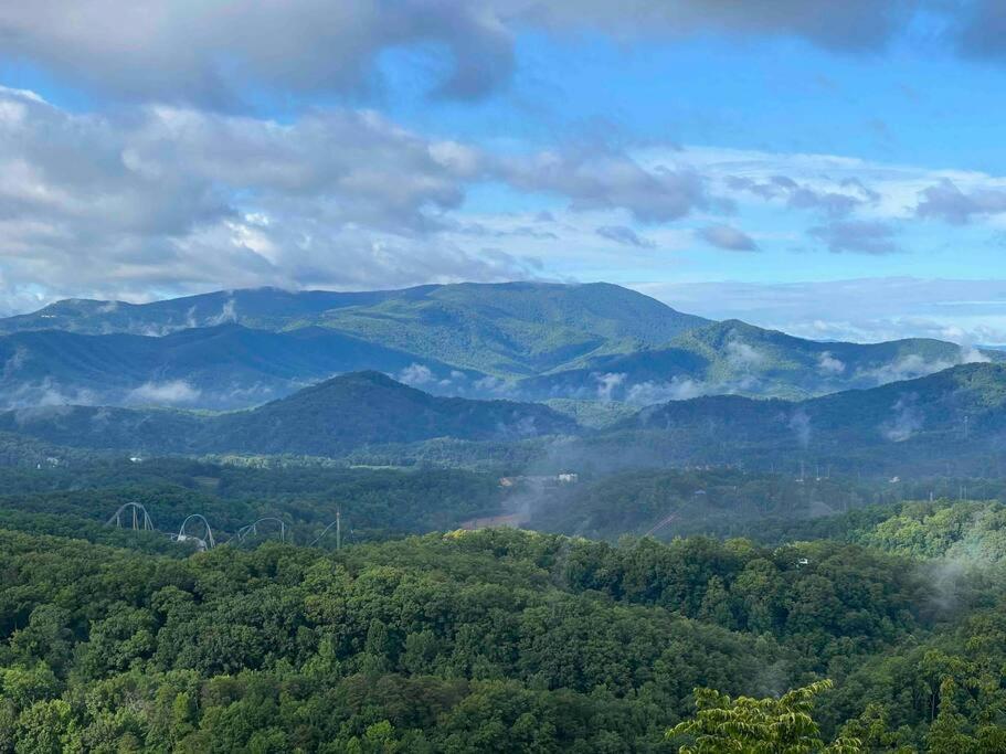 فيلا Yogi'S Den: Breathtaking Views! 3 Min To Dollywood, On 1 Acre! سيفيرفيل المظهر الخارجي الصورة